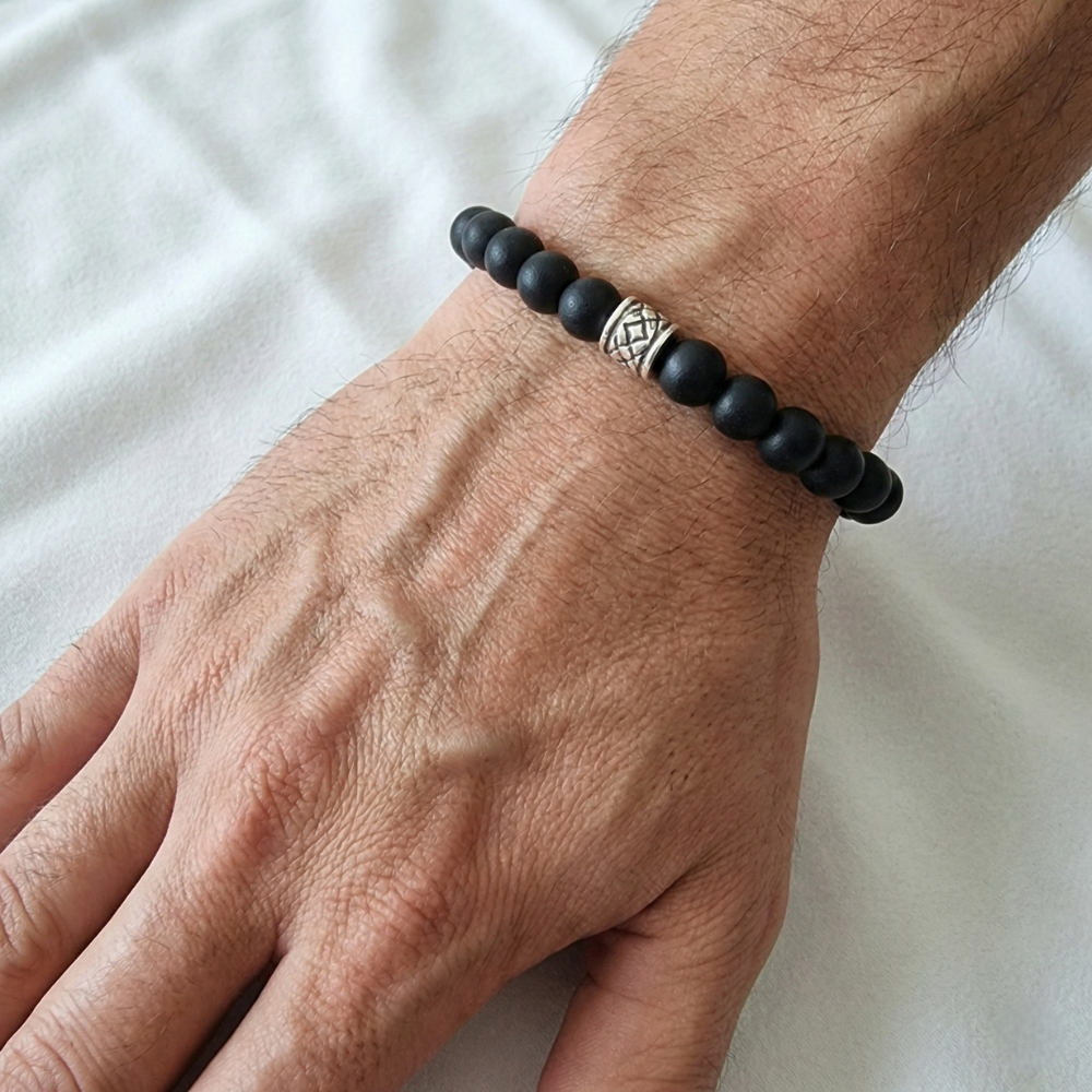 Karungali Bracelet – 8mm Natural Ebony | 26 Beads |